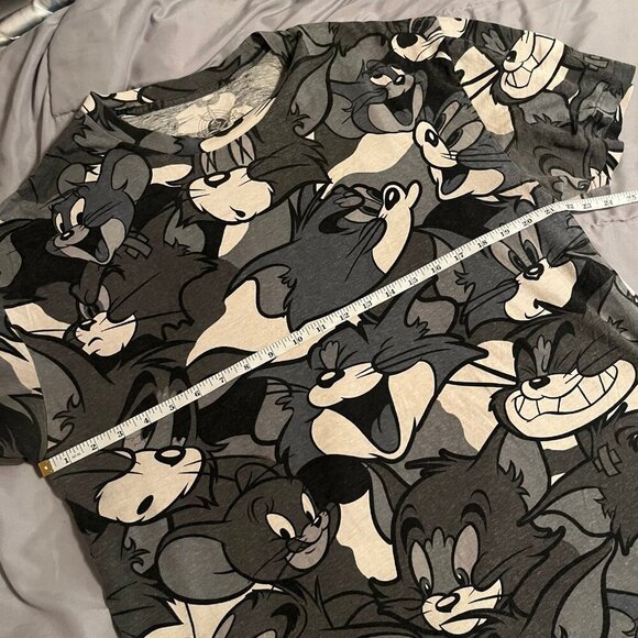 Looney Tunes Tom and Jerry All Over Print Graphic Tee Size XL - Picture 5 of 6